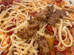 -歹歹的加个面过油肉拌面
