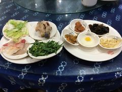 -桥香园云南过桥米线(金马碧鸡店)