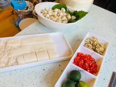 -烹然四季椰子鸡火锅(团结湖总店)