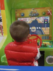 -莫莉幻想儿童乐园(武汉保利广场店)