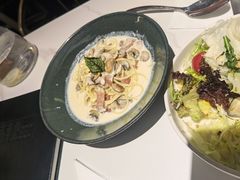 -芳草地西式融合餐厅(回龙窝店)