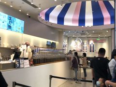 -喜茶(迪士尼小镇DP店)