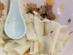 -丝路天山酒店(国际大巴扎店)