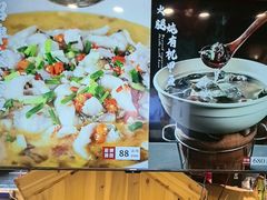 -头上红煨盐鸡·非遗院子餐厅