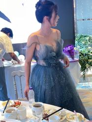 -衣贝姿婚纱礼服馆