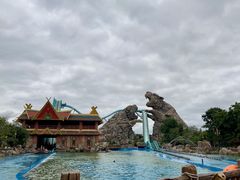 -七彩云南欢乐世界