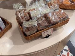 -CARINO BAKERY&CAFE(人广来福士店)
