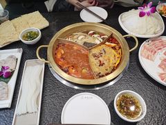 -渝里重庆火锅(航天城店)
