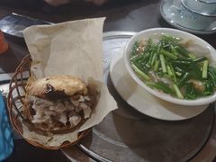 -金卯白肉罩火烧