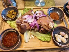 手撕焖锅羊头-沣峪鱼庄