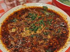 -洪霞餐馆·川菜·鲜货现炒(两江春城店)