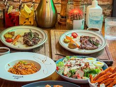 -Famous肥猫墨西哥音乐餐吧(五棵松华熙LIVE店)