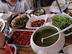 -隔壁老王·家常云南菜(花巷店)