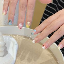 -米小兔美甲美睫