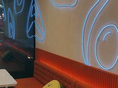 -油梨树 AVOCADO TREE(亮马桥店)