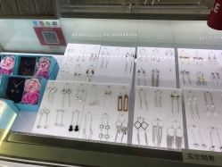 -花师傅穿孔·手穿·耳洞吧