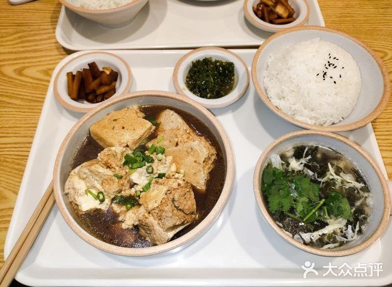 犟牛肉饭好吃 