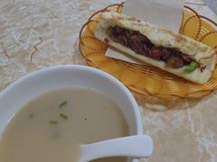 -河间正宗驴肉火烧(听海居店)