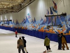 -乔波室内滑雪场