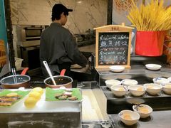 -岷山饭店-芝芝自助餐厅