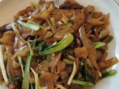 干炒牛河-一品粤珍轩(吴中路店)