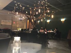 大堂-梧桐树下(云锦世家店)