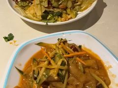 -妈妈家铁锅炖(景诚园综合楼店)