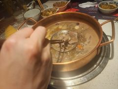 -牛村来人潮汕牛肉火锅(西单店)