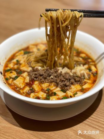 麻婆豆腐配面条我第一次吃