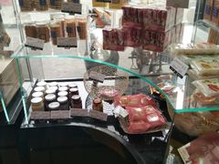 零售区-好利来(彩香店)
