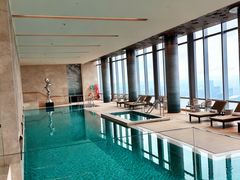 -成都华尔道夫酒店游泳池