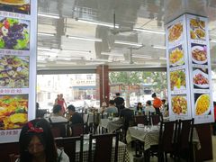 大堂-烁佳海鲜大馅饺子