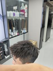 -宫铭烫发染发接发店