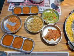 小菜-青瓦炭韩潮烤肉(花园道店)