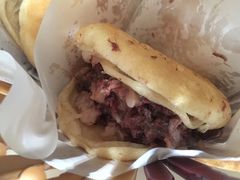 -闫家驴肉老店(华电一校店)