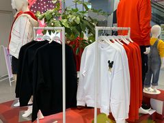 店内环境-美特斯邦威(新天地购物中心店)