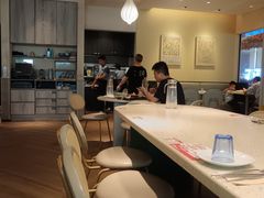 -必胜客(WOW中心城店)