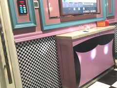 -外滩九号KTV(东外滩商业广场店)