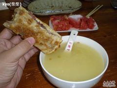 驴肉火烧&nbsp;+小米粥-王胖子驴肉火烧(鼓楼店)