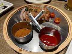 炭烧猪颈肉-小大董·烤鸭(凤凰汇店)