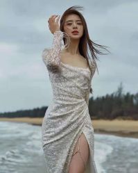 -Renee芮亦婚纱(原丽莎)