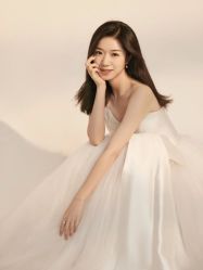-易摄影婚纱摄影工作室