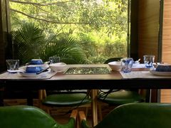 靠窗位-樾餐厅泰式海鲜火锅(民歌湖店)