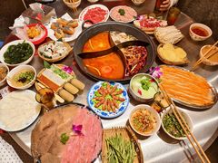-朱光玉火锅馆(青岛凯德店)