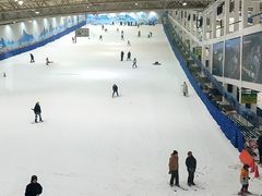 -乔波室内滑雪场