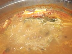 -野山舂·贵州现舂酸汤火锅(鸿通城店)