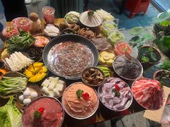 -赵美丽·重庆社区火锅·直营店(火车东站·中豪国际店)