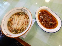 香辣牛肉酱面-刘氏三和面馆