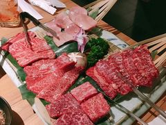 -炼火烤肉店