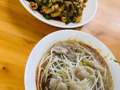 -茅屋大酒店